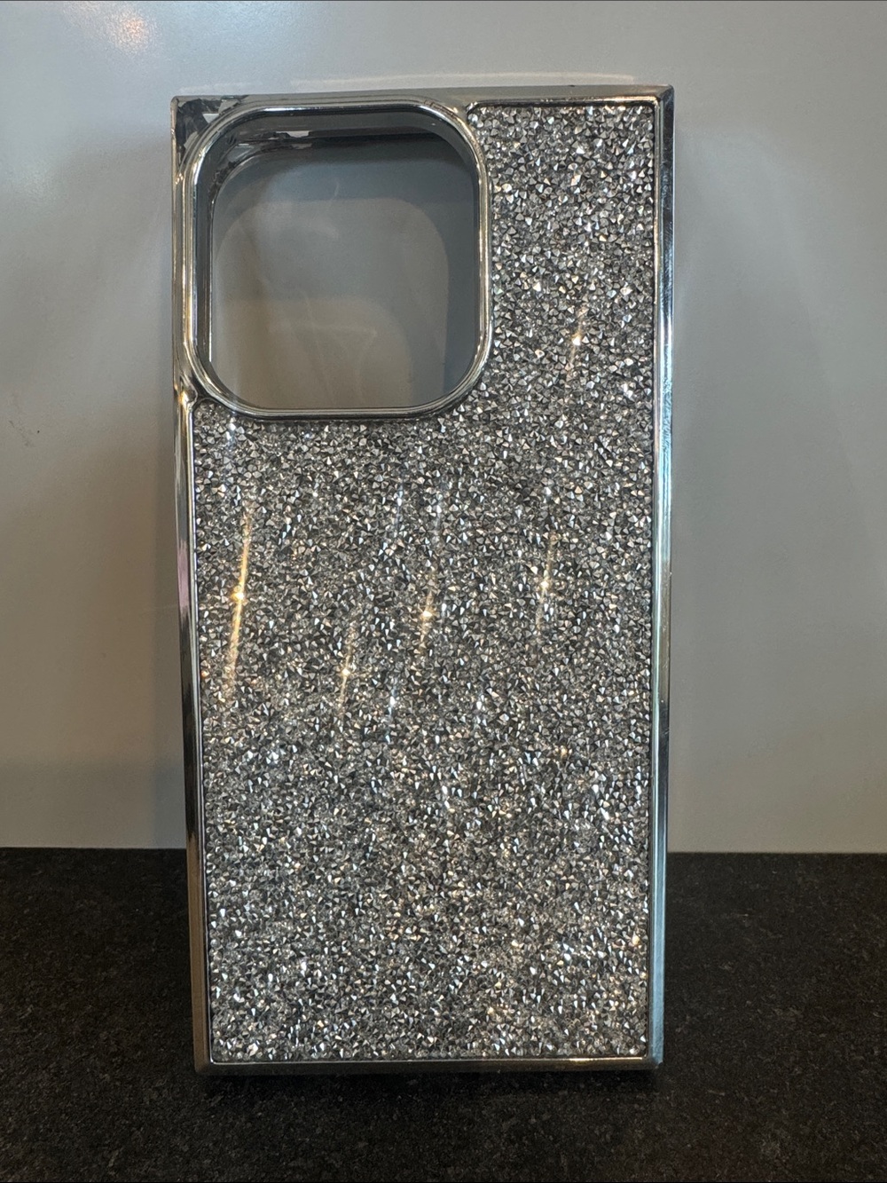 Flaunt Glitter Silver Glitter  Protective Phone Case with MagSafe